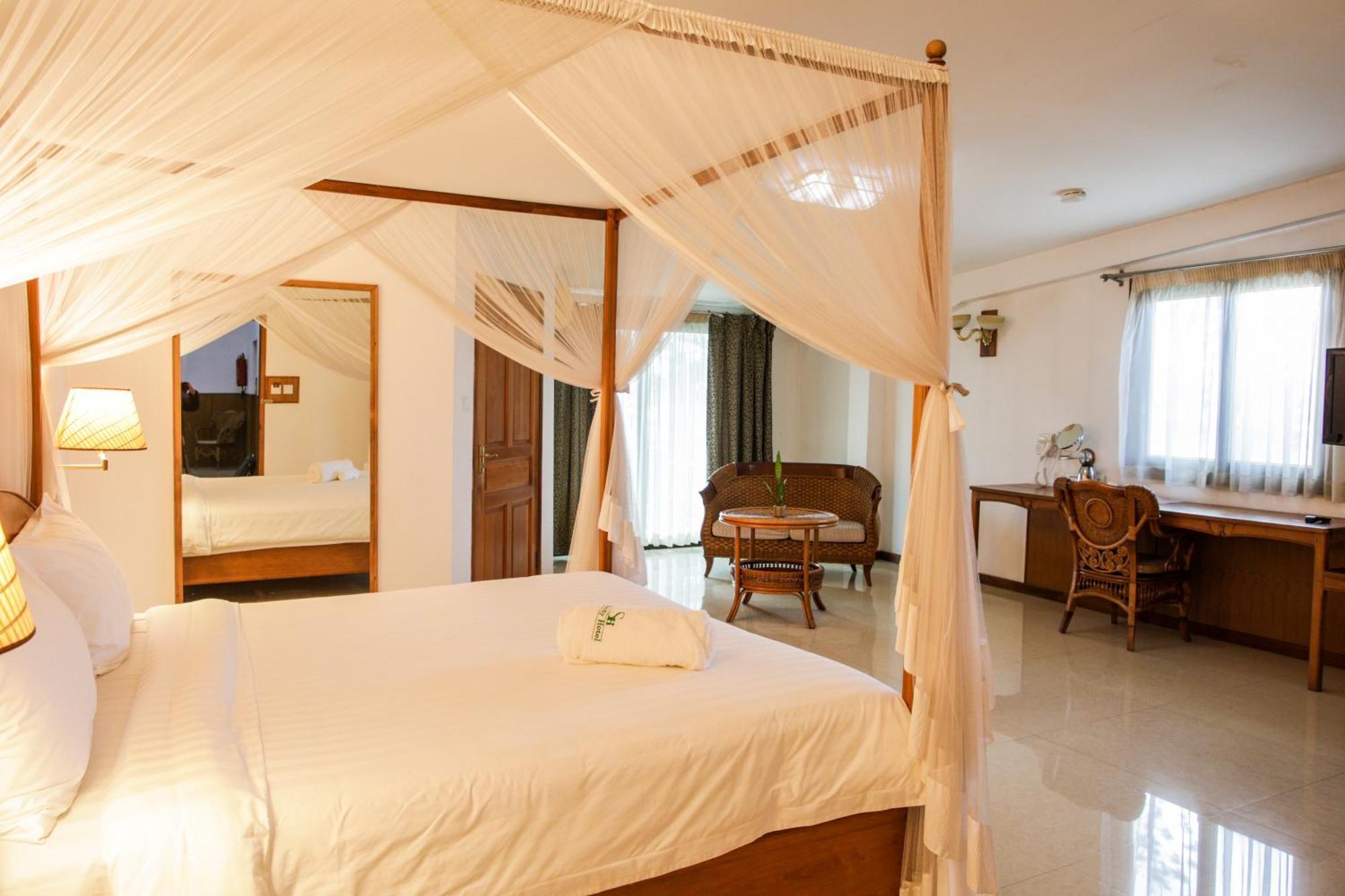 Hotel Sunny Garden Antananarivo Esterno foto
